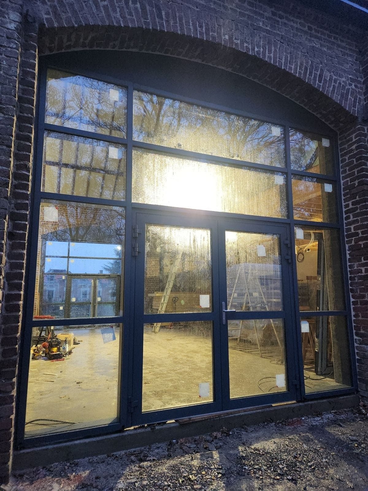 Une grange transformée en boucherie