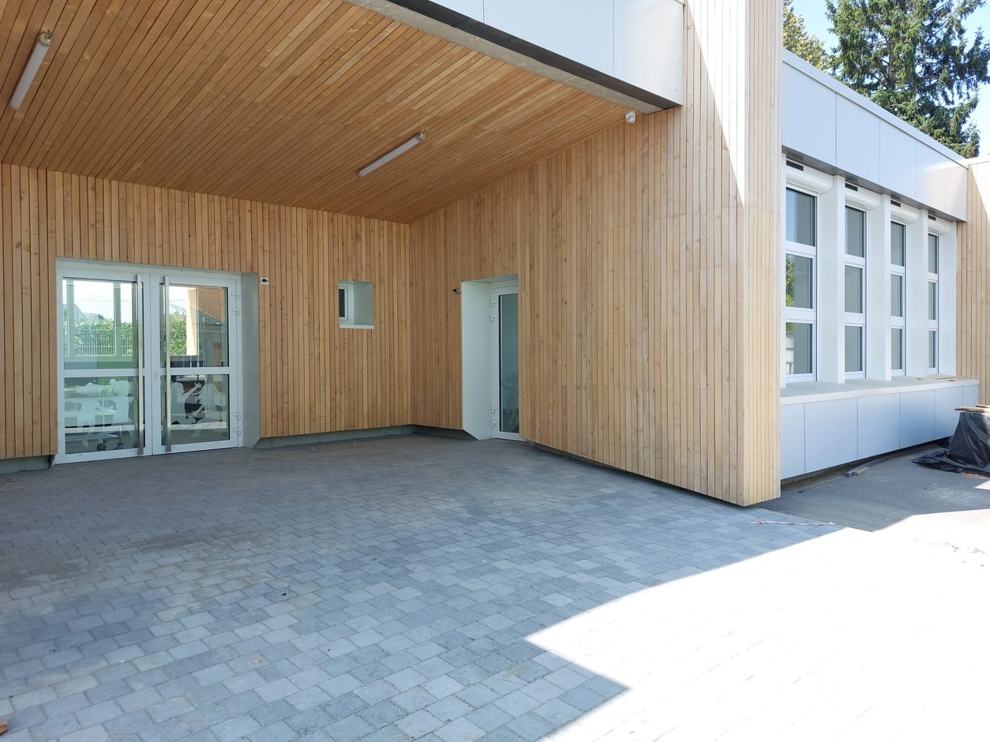 Un bâtiment de l'école Jacques Brel reparti à neuf