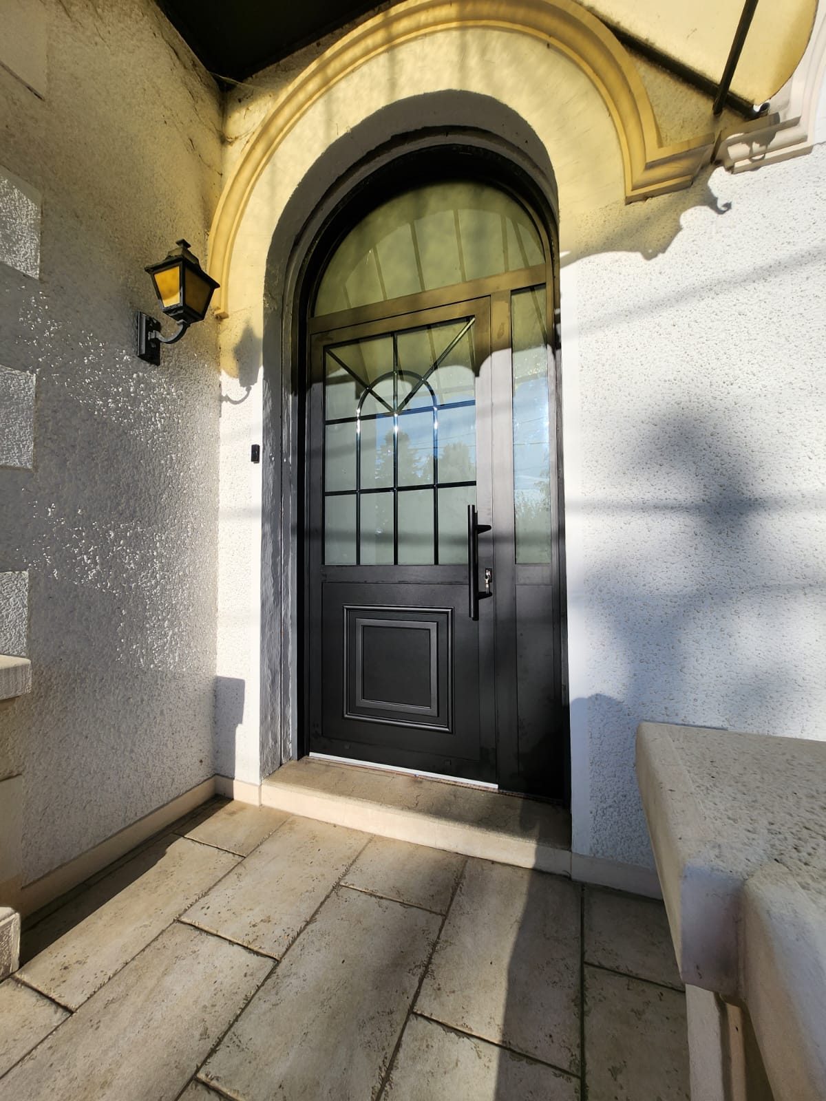 Une porte d'entrée pour une maison de maître